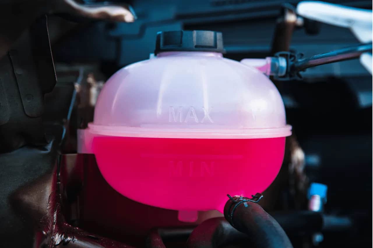 Vase liquide de refroidissement : tout savoir pour éviter la panne